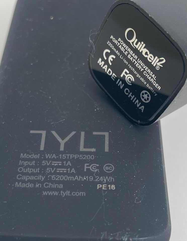 Photo 4 of TYLT WIRELESS PORTABLE CHARGER MODEL WA-15TPP5200 & QUILCELL POWERBAR UNIVERSAL PORTABLE CHARGER