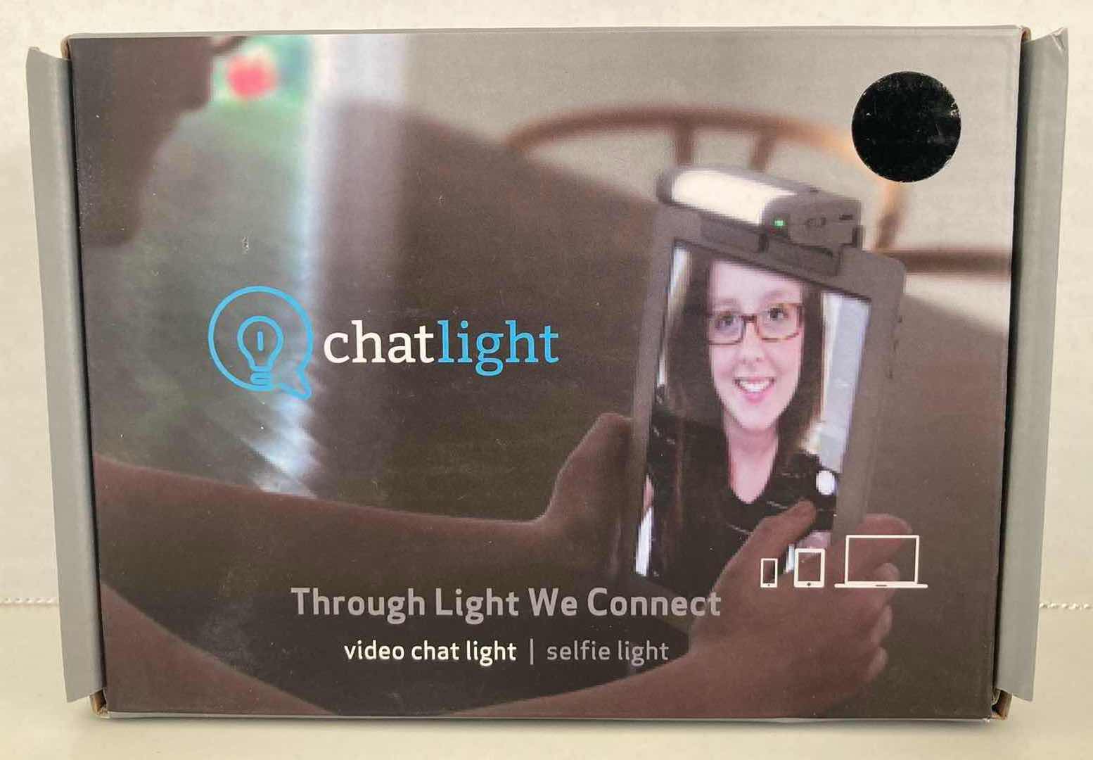 Photo 2 of CHATLIGHT VIDEO CHAT LIGHT & SELFIE LIGHT (2)