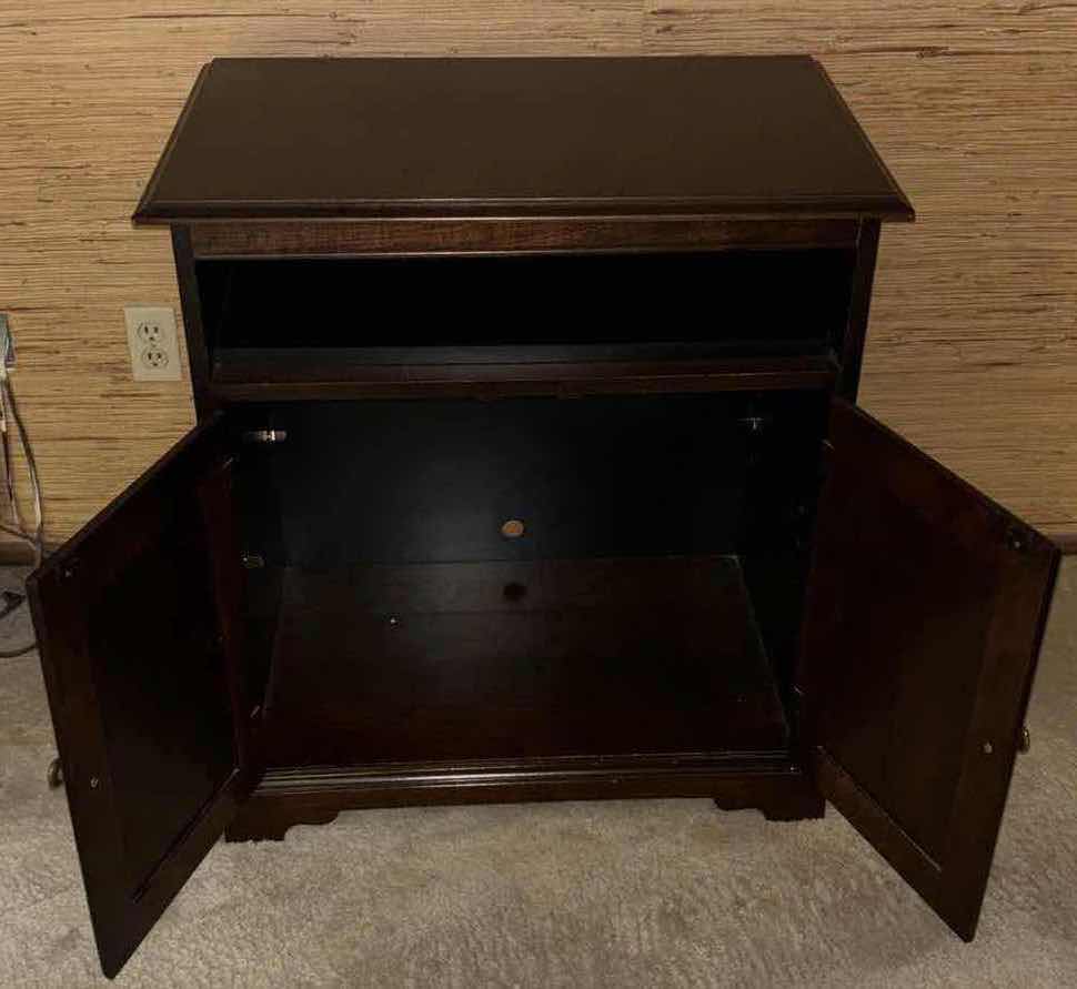 Photo 3 of TV CABINET W SWIVEL TOP 18” X 28.25” H31”