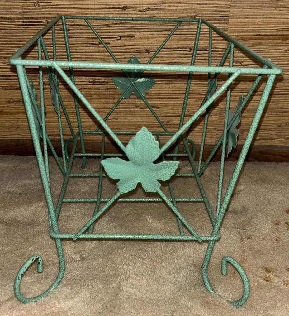 Photo 2 of GREEN IVY METAL MAGAZINE RACK 10” X 16” H11.25”