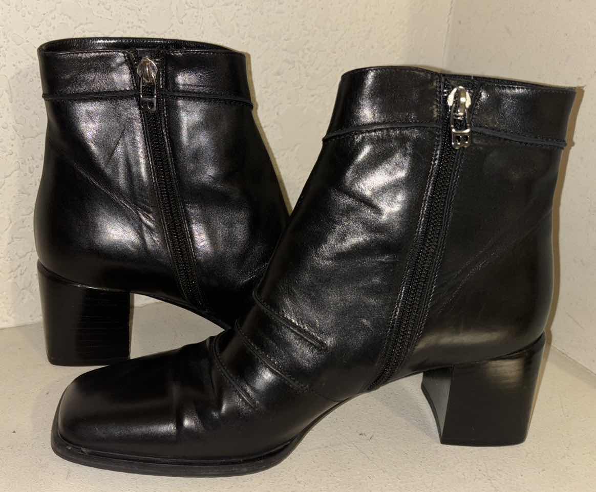 Photo 2 of BALLY SOFT BLACK LEATHER CAROLIA CHUNKY HEEL ZIP UP BOOT W SQUARE TOE (WOMENS 7.5)