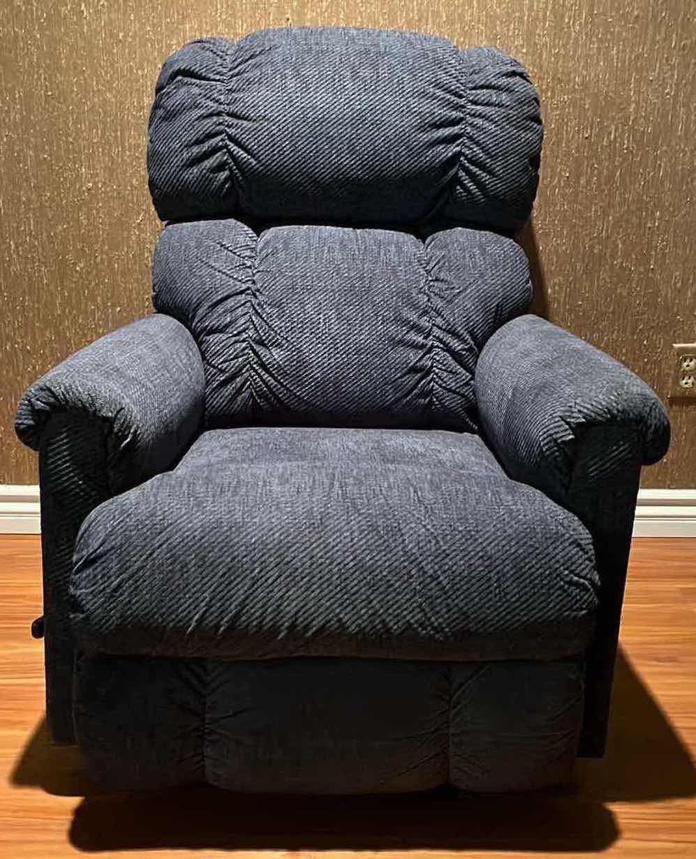 Photo 2 of LA-Z-BOY BLUE PINNACLE MANUAL RECLINER CHAIR 32” X 37” H40”