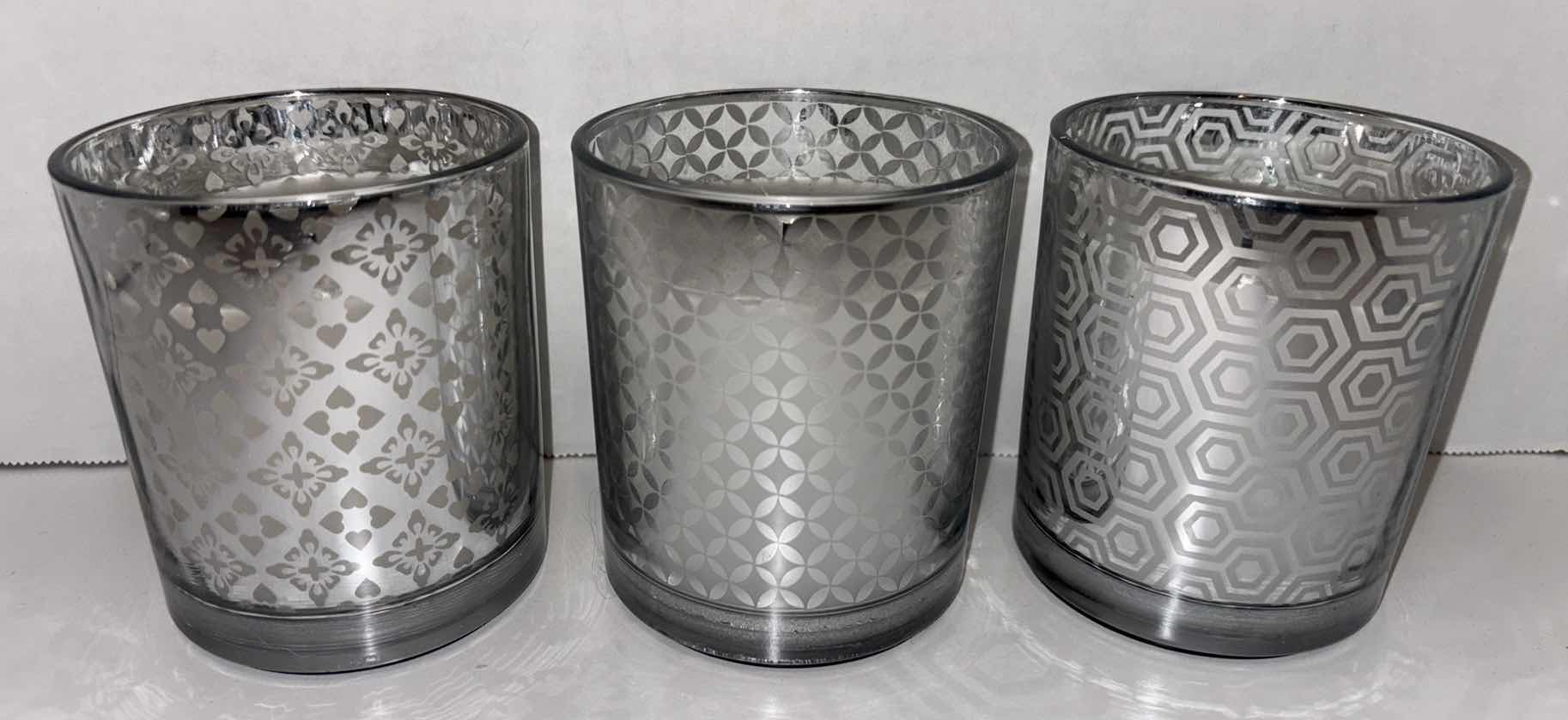 Photo 1 of 4” FLAMELESS CANDLES, BATTERY OPERATED (3)