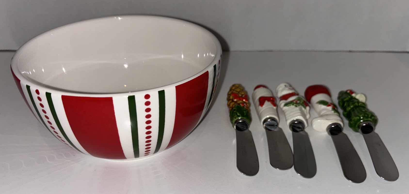 Photo 1 of 6” CHRISTMAS CERAMIC SERVING BOWL & SET OF 5 CHRISTMAS CHEESE/BUTTER SPREADERS