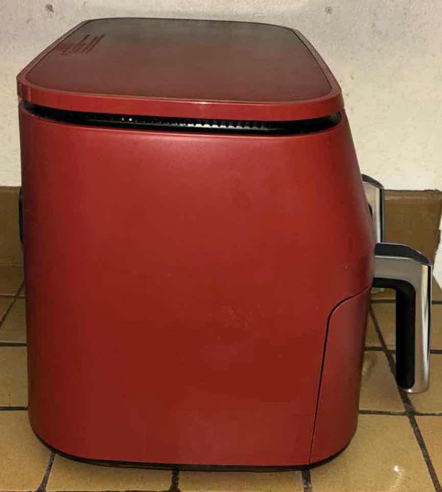 Photo 5 of NINJA FOODI 6-IN-1, 8 QT 2-BASKET AIR FRYER DUALZONE TECHNOLOGY- RED (DZ250QCN)