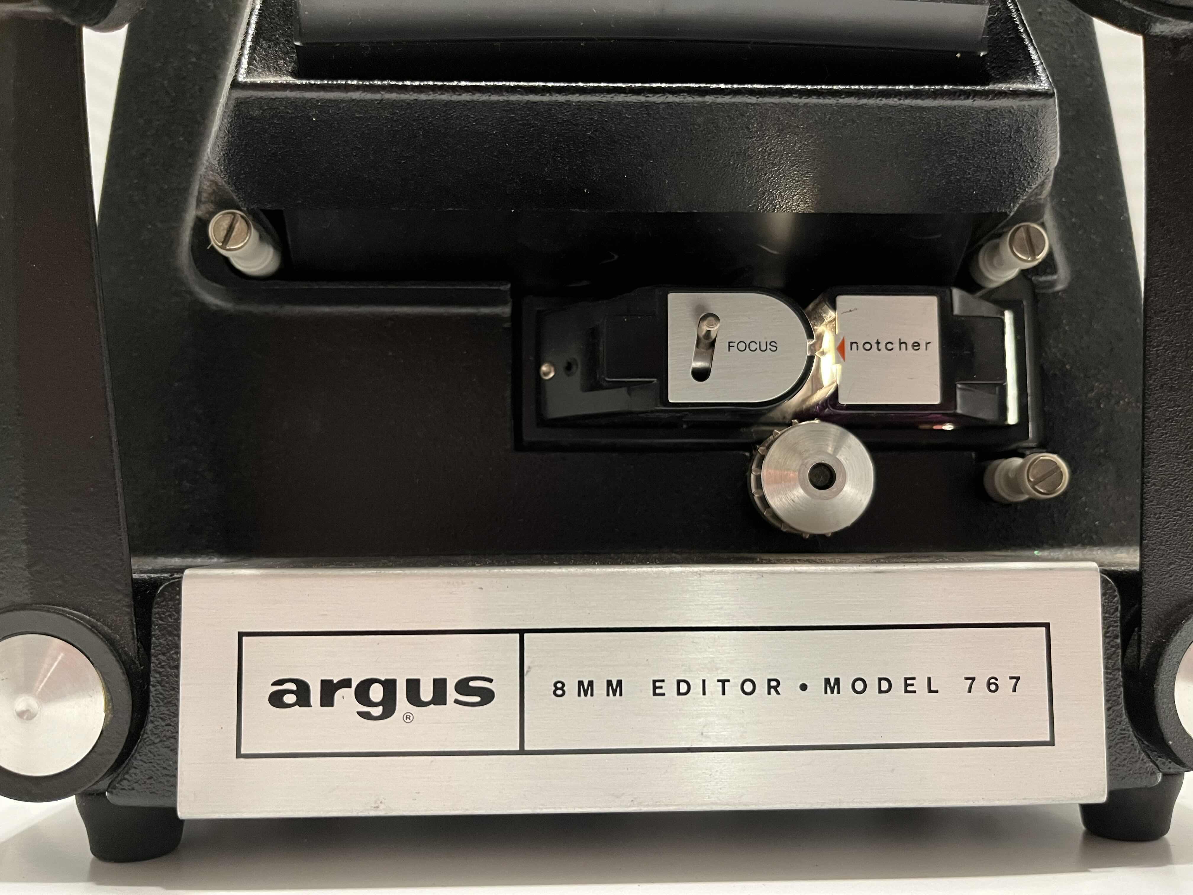 Photo 3 of VINTAGE ARGUS 8MM MOVIE FILM EDITOR MODEL 7671