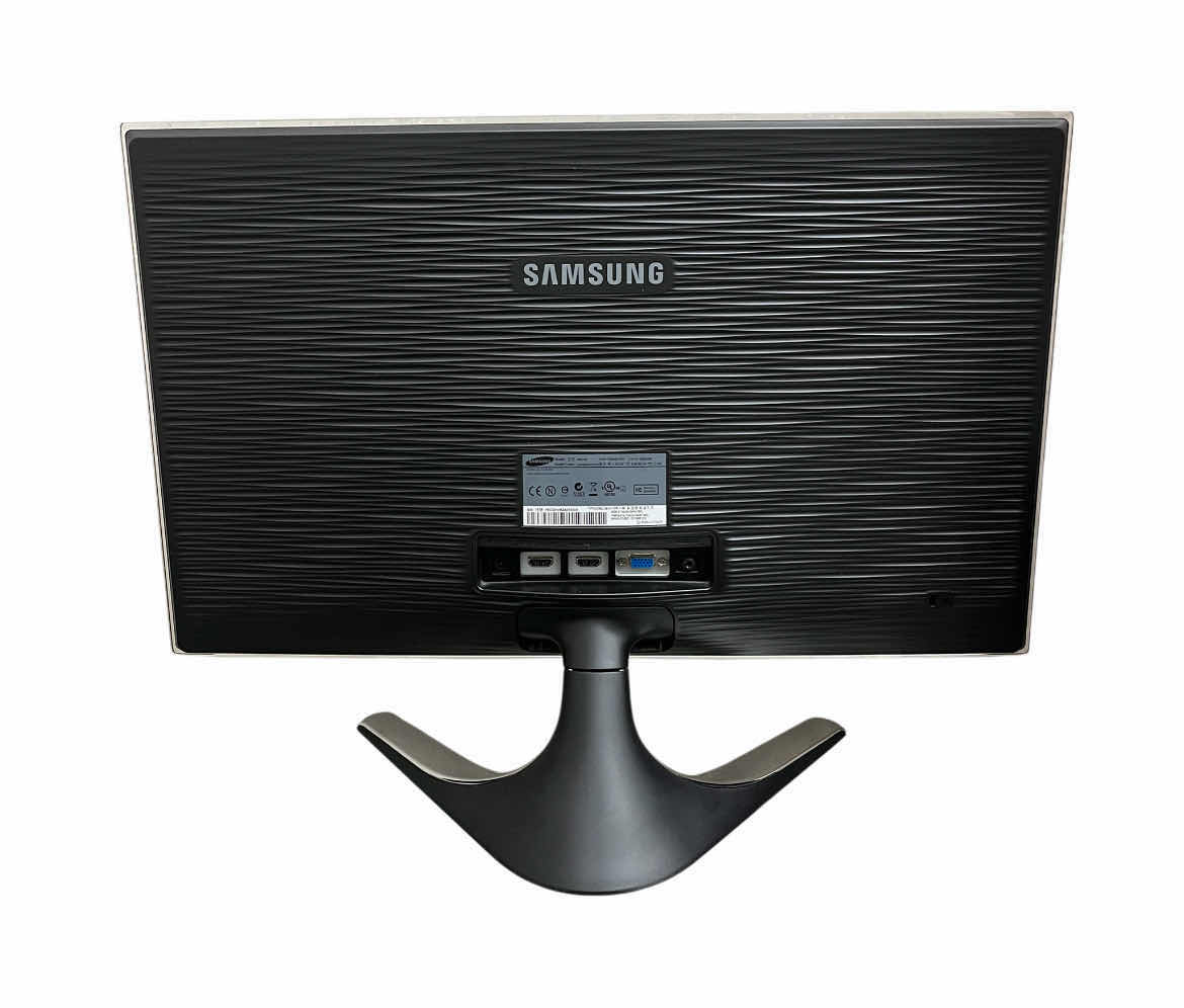 Photo 1 of SAMSUNG 24” SYNC-MASTER LED MONITOR BX2450