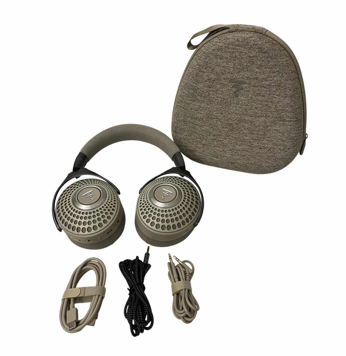 Photo 1 of FOCAL BATHYS DUNE ALUMINUM MAGNESIUM WIRELESS BLUETOOTH CLOSED-BACK HEADPHONES W FOCAL HARD CASE
