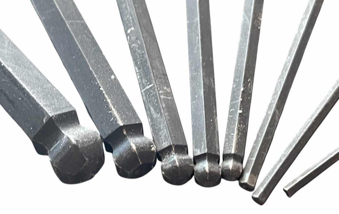 Photo 1 of BONDHUS METRIC 2MM-10MM 8PC T-HANDLE HEX WRENCH SET