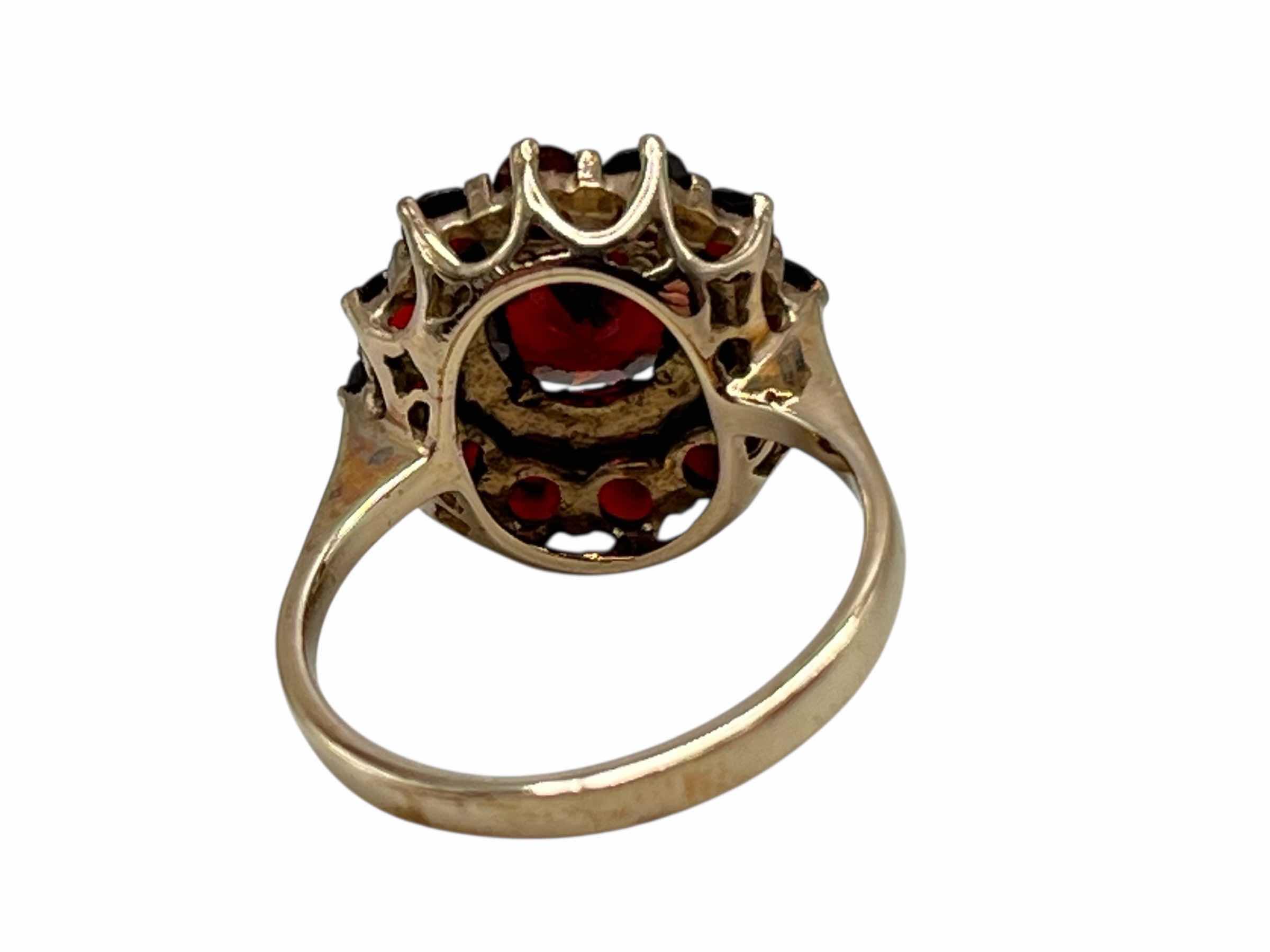 Photo 1 of GARNET 0.6” GEM CLUSTER 8K GOLD RING APPROX SIZE-8.75”-9.25” 333 STAMPED W RING BOX