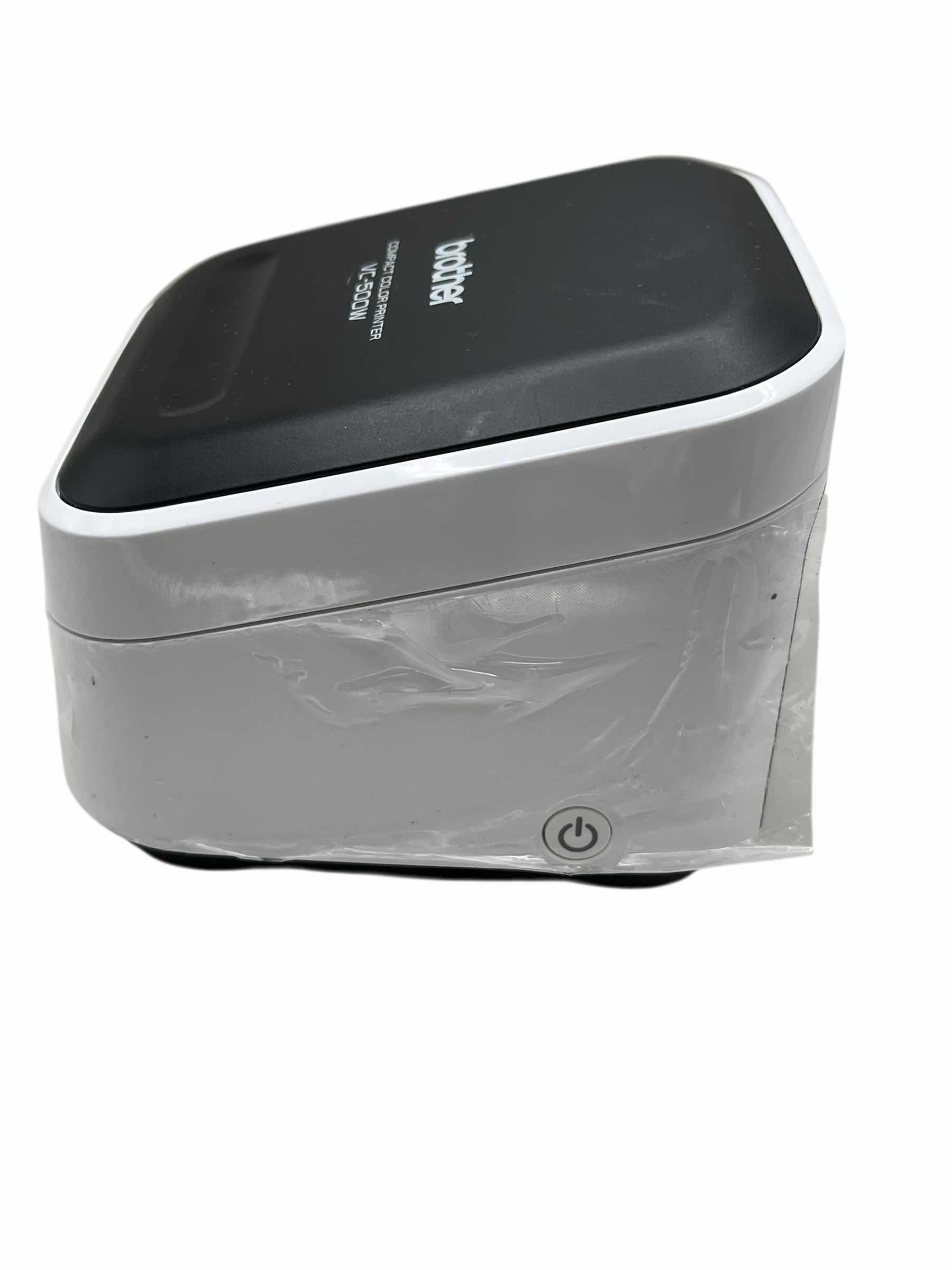 Photo 1 of BROTHER COMPACT COLOR PRINTER VC-500W W 3 CARTRIDGES