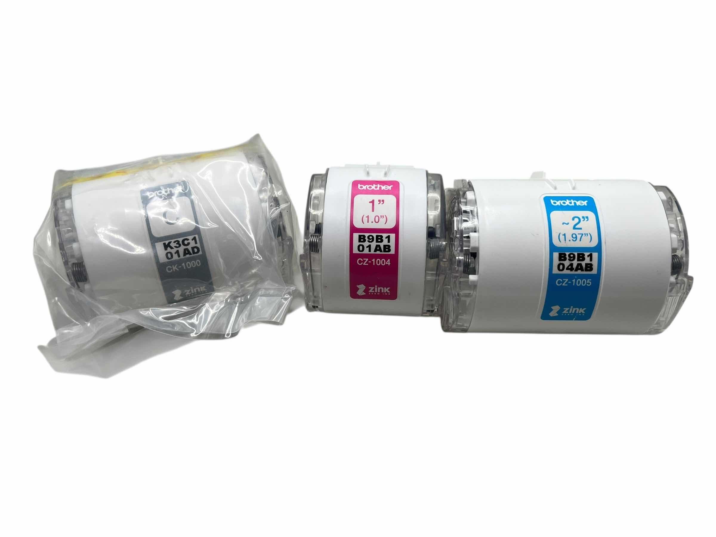 Photo 1 of BROTHER COMPACT COLOR PRINTER VC-500W W 3 CARTRIDGES