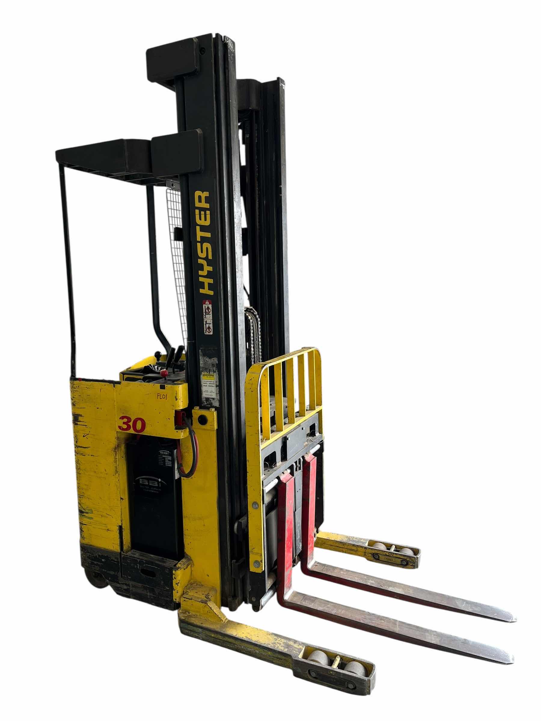 Photo 1 of HYSTER ELECTRIC LIFT TRUCK FORKLIFT PICKER N30 YR1995 W EXIDE LOADHOG 240V CHARGER LH1-12-850 (READ NOTES)