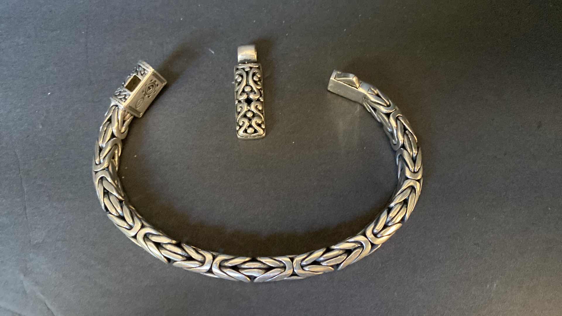 Photo 2 of MEXICAN SILVER 425 BRACELET AND UNMARKED PENDANT