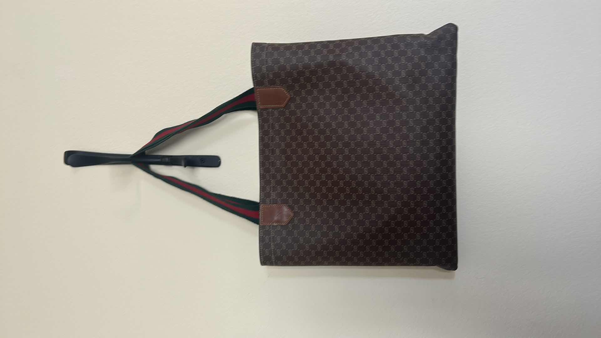 Photo 4 of VINTAGE GUCCI TOTE