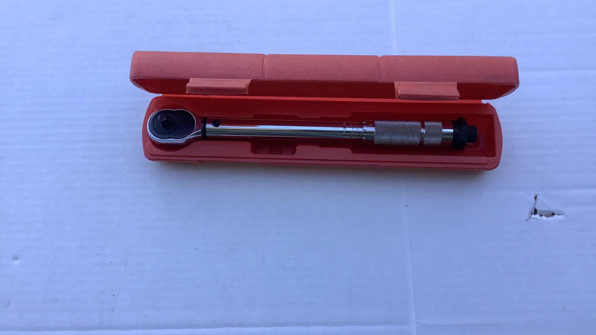 Photo 1 of CLICK TYPE TORQUE WRENCH