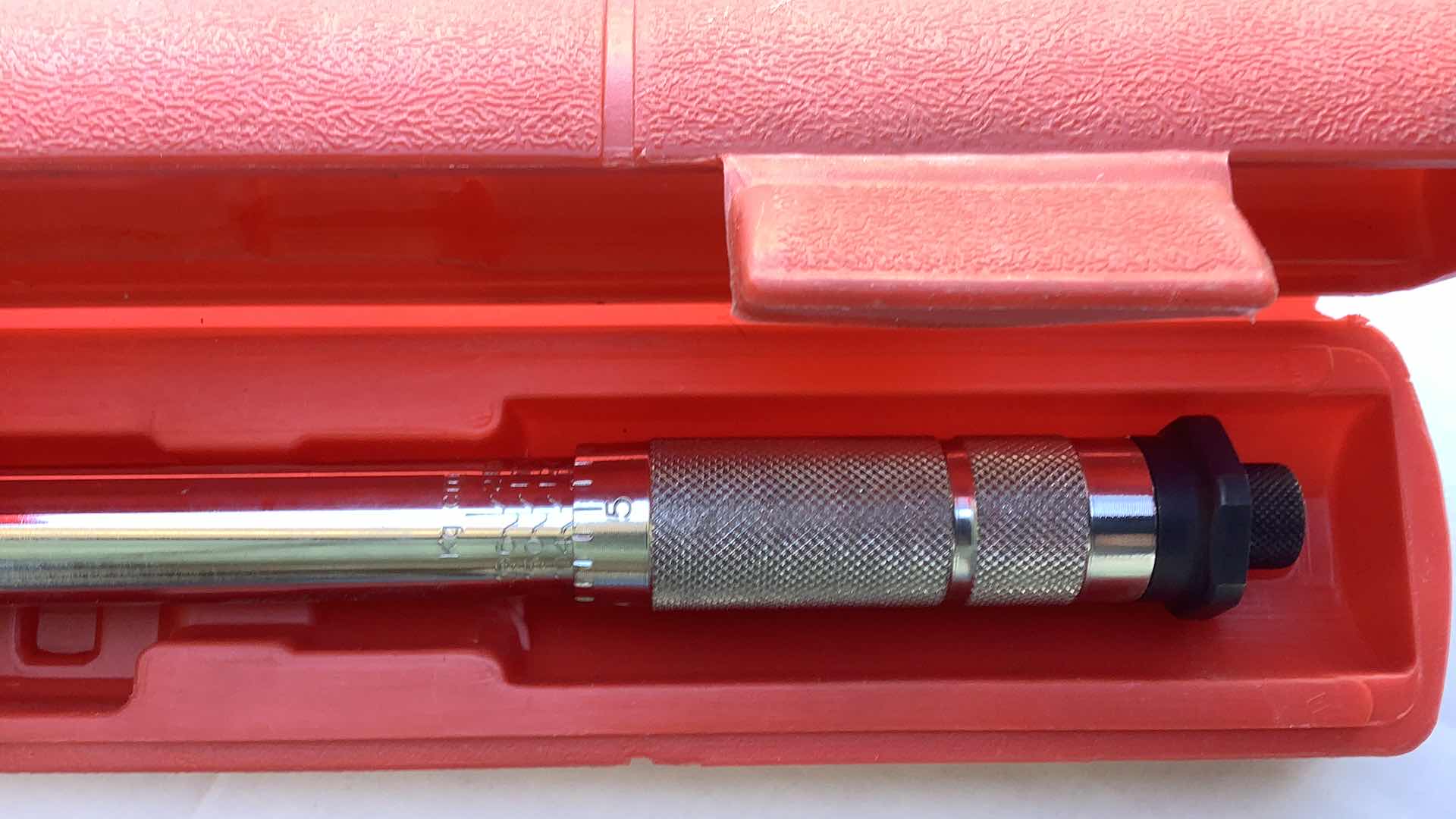 Photo 3 of CLICK TYPE TORQUE WRENCH