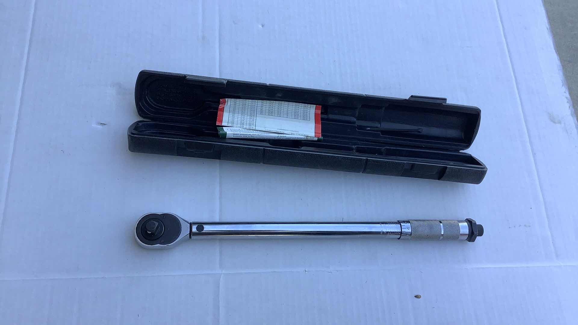 Photo 1 of CLICK TYPE TORQUE WRENCH