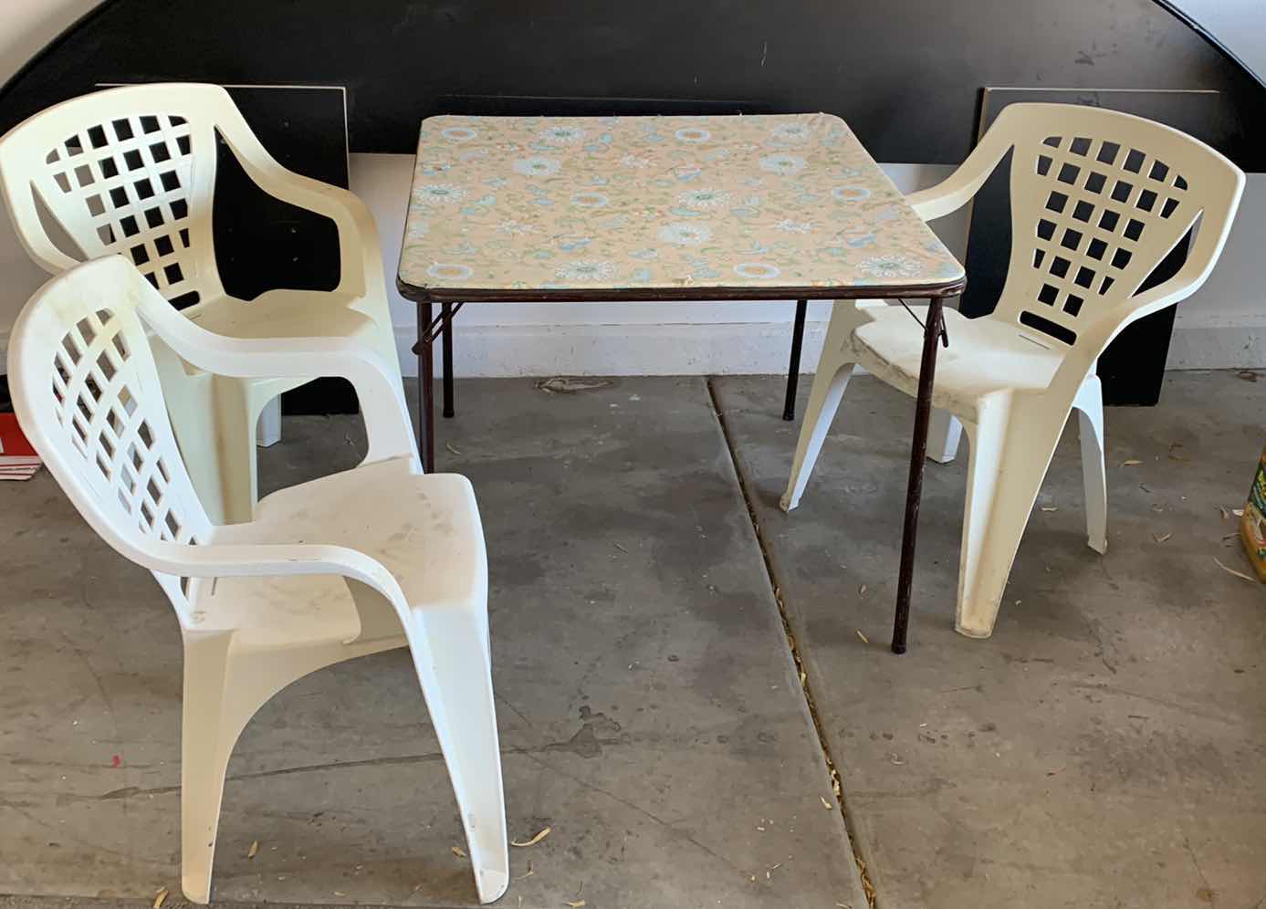 Photo 1 of CARD TABLE WITH FOUR PLASTIC CHAIRS