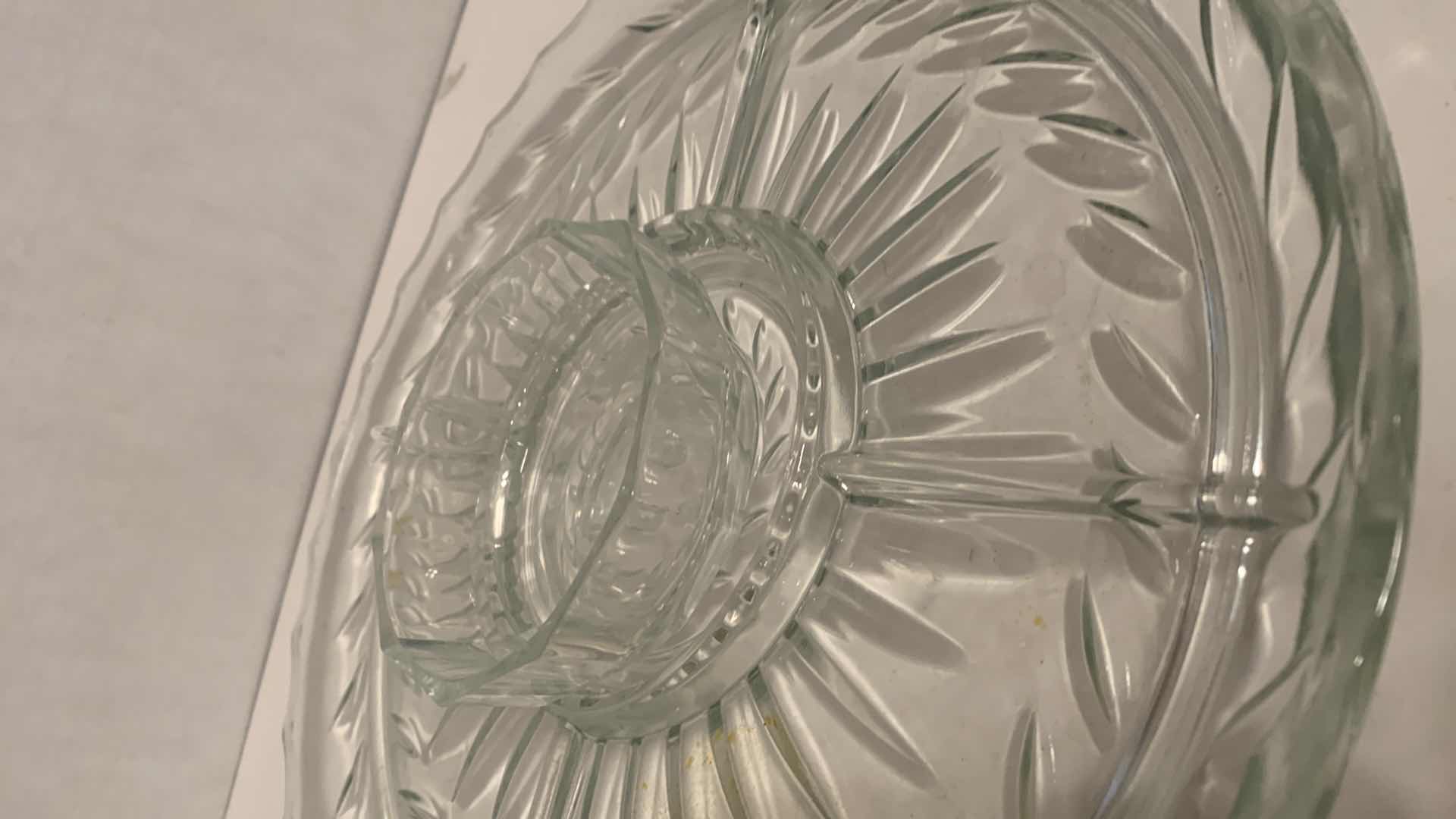 Photo 2 of GLASS SERVING PLATE