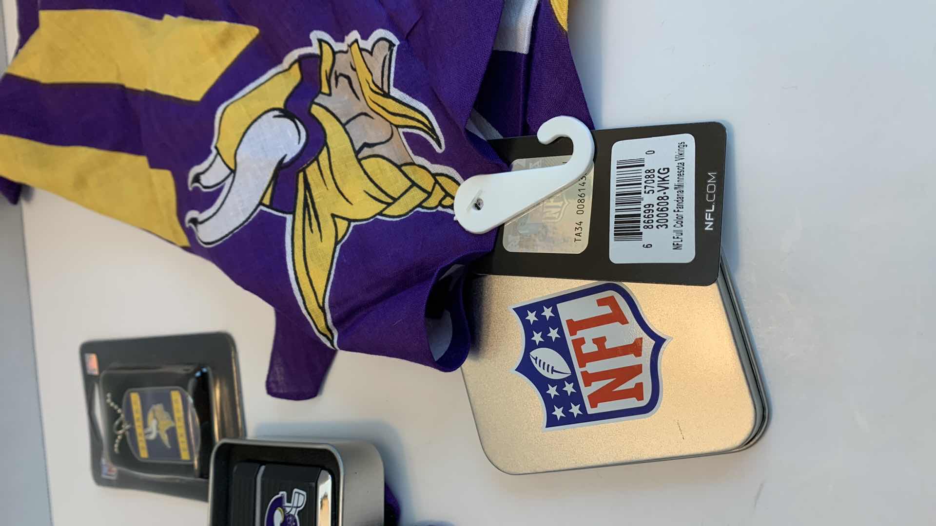 Photo 3 of NFL FOOTBALL MINNESOTA VIKINGS TEAM GEAR