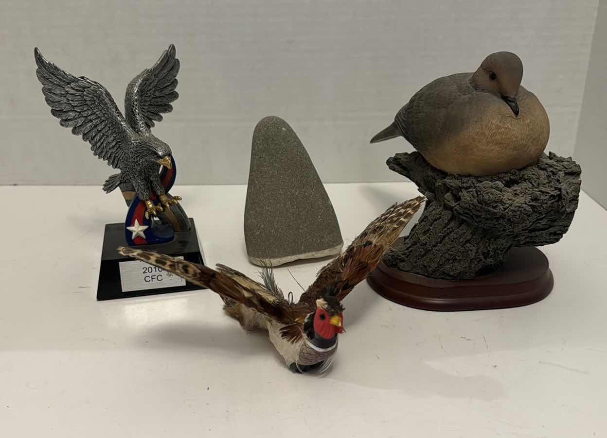 Photo 1 of LOT OF VARIOUS “BIRD” ITEMS