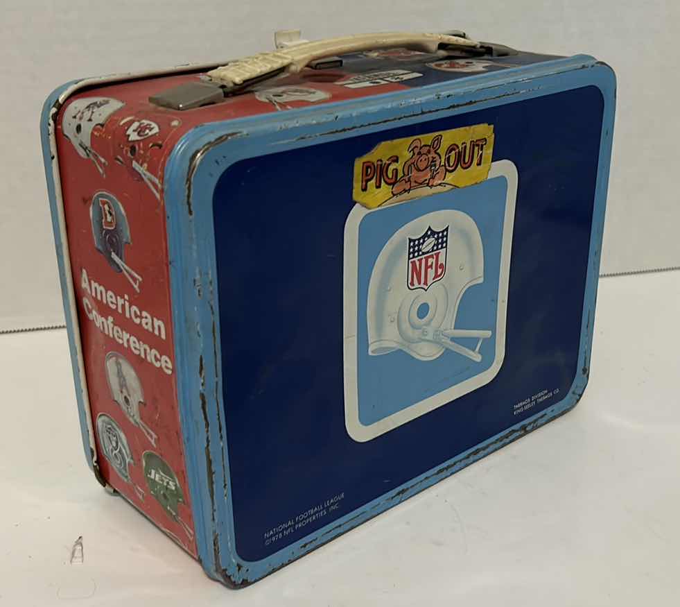 Photo 2 of 1978 NFL FOOTBALL METAL LUNCHBOX COLLECTABLE WITHOUT THERMOS