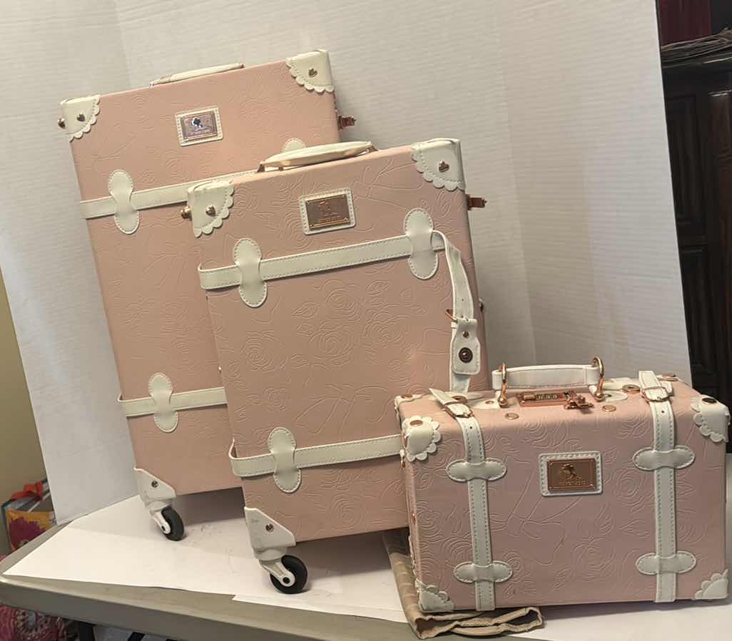 Photo 2 of BLUSH 3 PIECE LUGGAGE SET