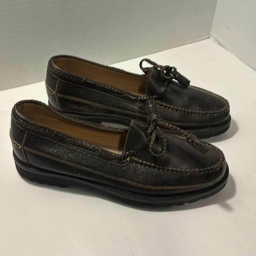 Photo 2 of MENS SIZE 12 LEATHER LOAFER