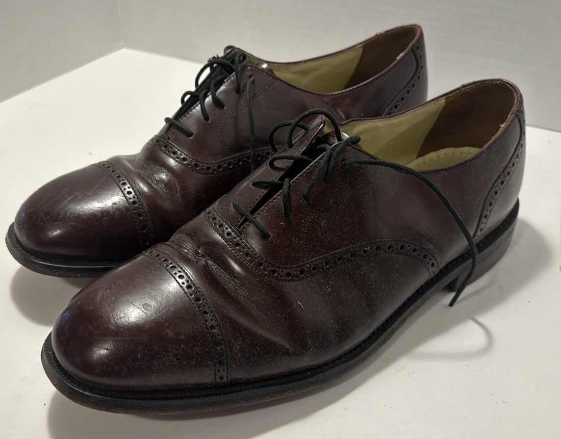 Photo 2 of MENS DRESS SHOE SIZE 13