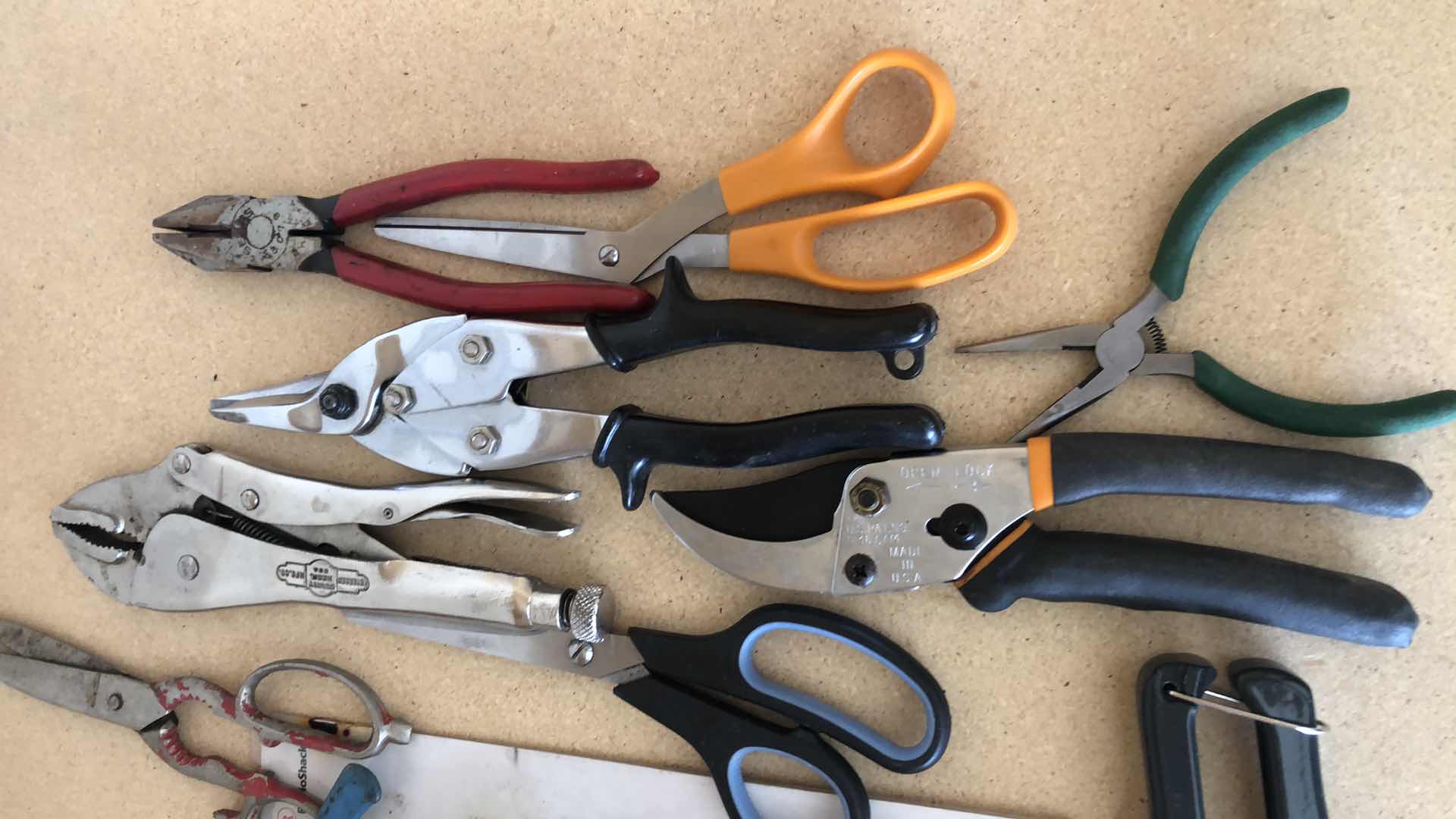 Photo 4 of PLIERS, AND OTHER SPECIALTY TOOLS