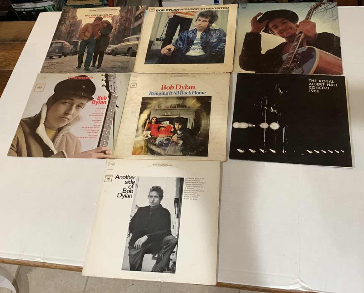 Photo 1 of VINTAGE BOB DYLAN ALBUMS