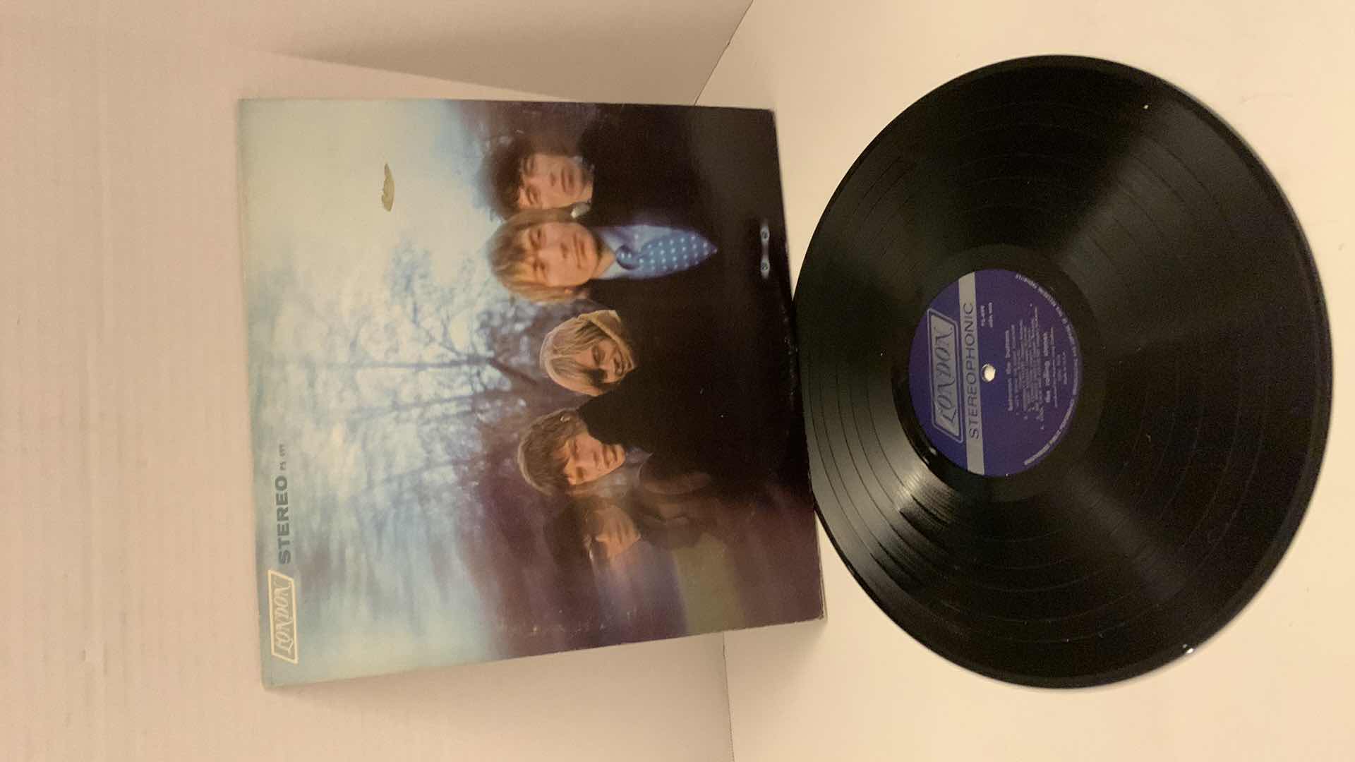 Photo 1 of THE ROLLING STONES “BETWEEN THE BUTTONS” RECORD ALBUM LONDON PS 499