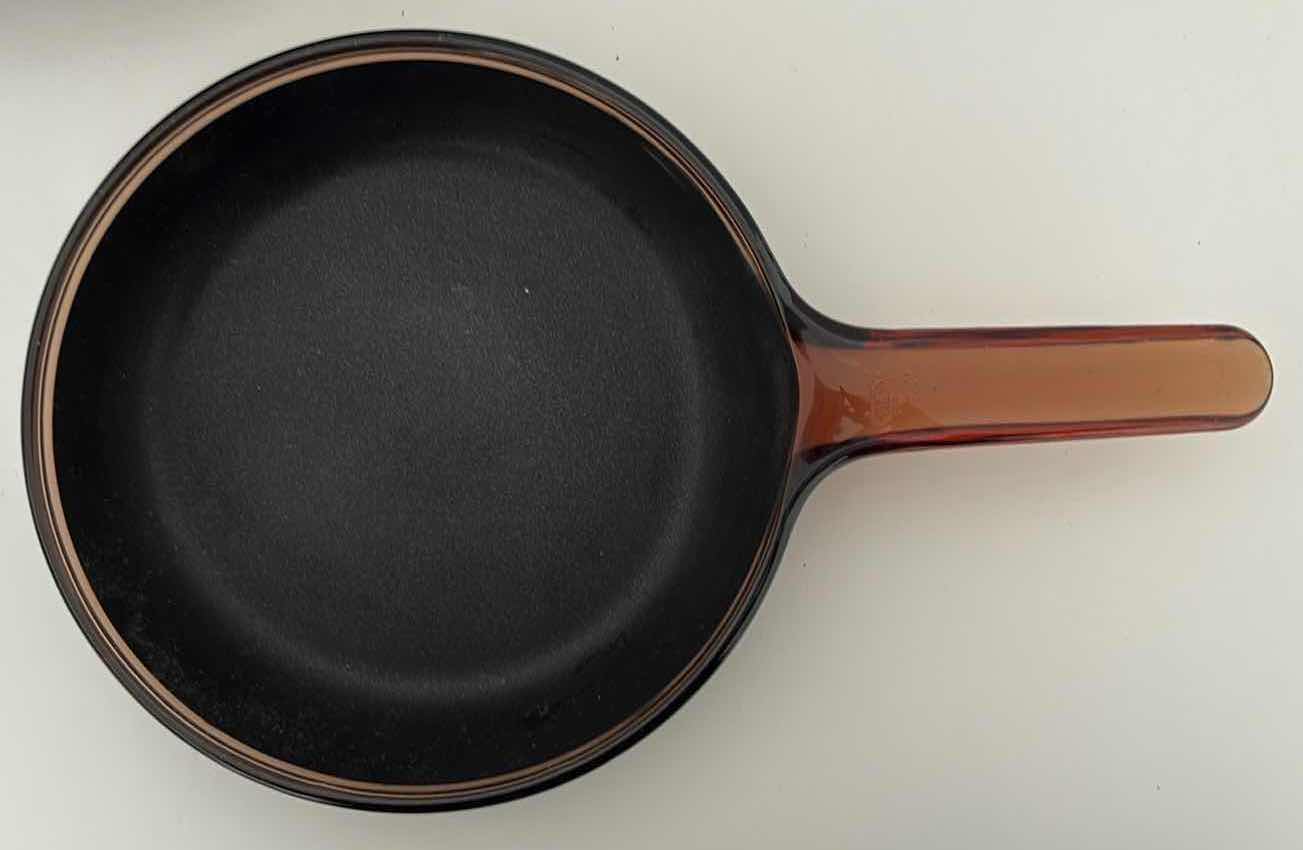 Photo 1 of (2)PCS CORNING VISION AMBER 10” AND 4” SKILLET