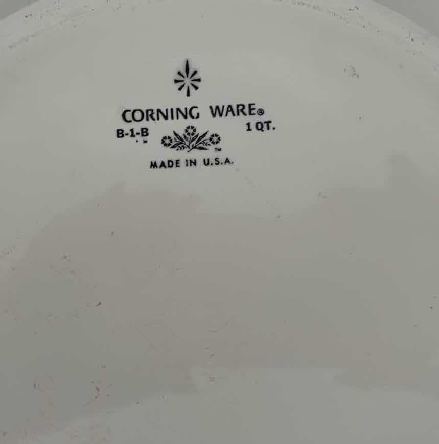 Photo 1 of $47 VINTAGE CORNING WARE AVOCADO GREEN 1QT