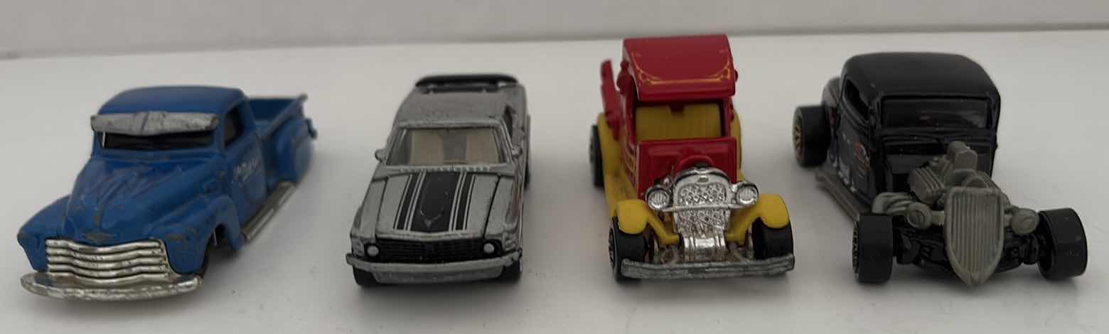 Photo 1 of (4)PCS TOY CARS