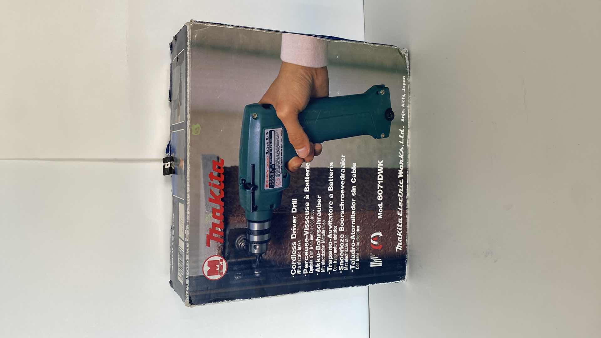 Photo 1 of MAKITA ELECTRIC DRILL MODEL 6071DWK