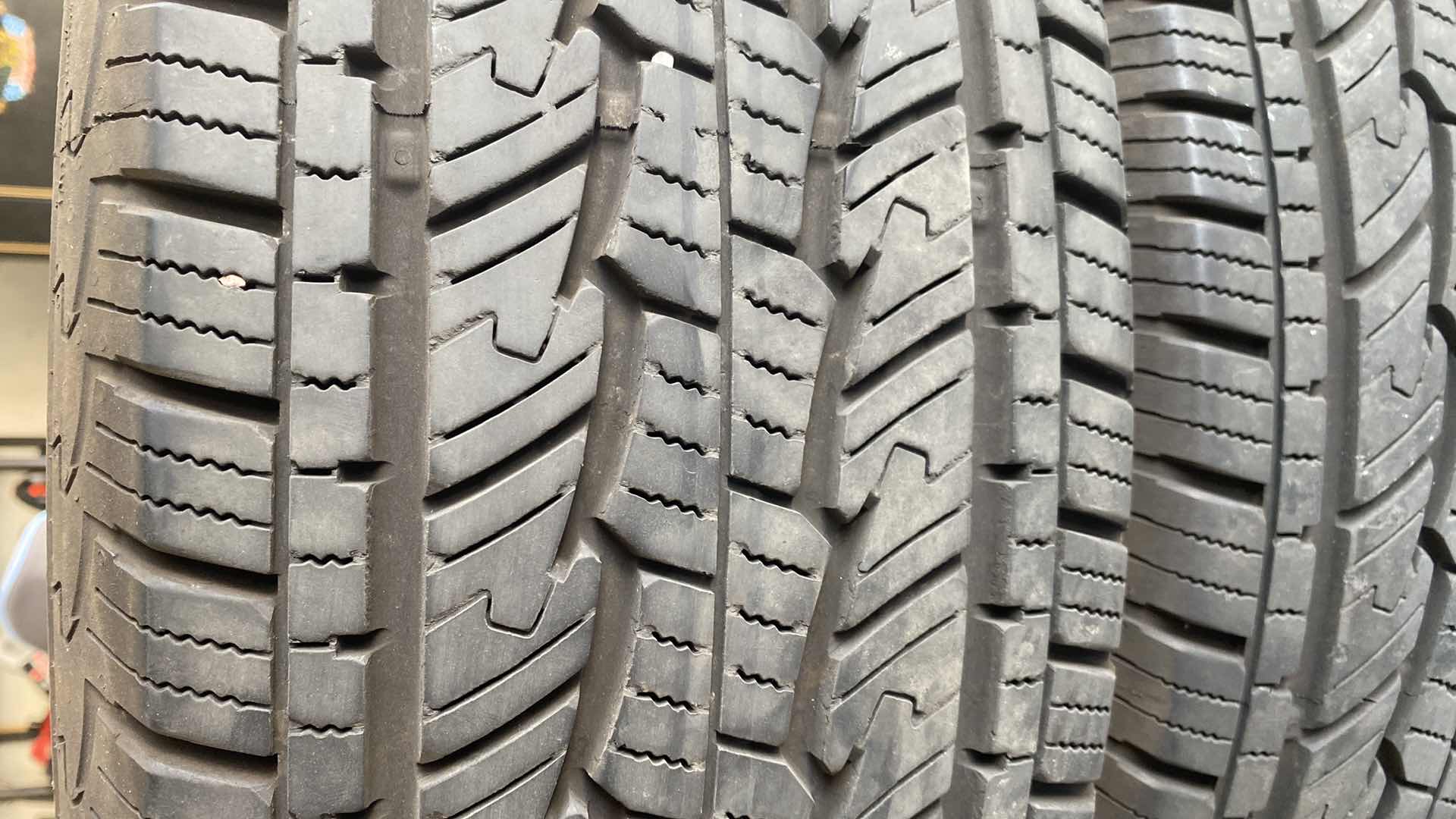 Photo 2 of 4 255/70R17 GENERAL GRABBER HTS (USED) 17,000 MILES ON TIRES