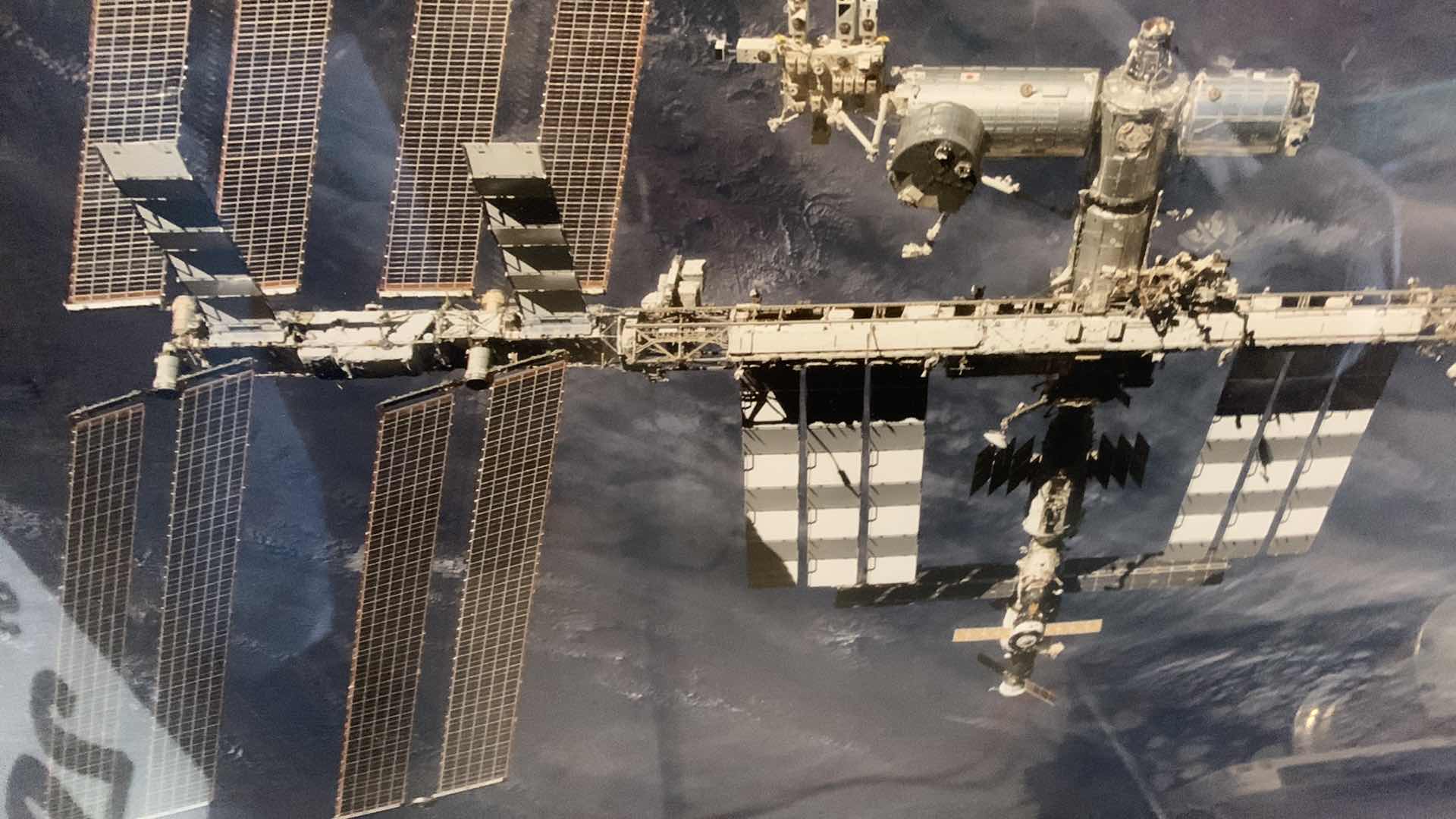 Photo 2 of NASA SPACE STATION FRAMED PRINT 25” X 19”