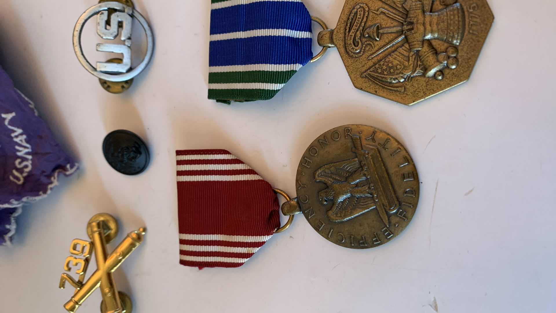 Photo 2 of UNITED STATES MILITARY MEDALS AND PINS