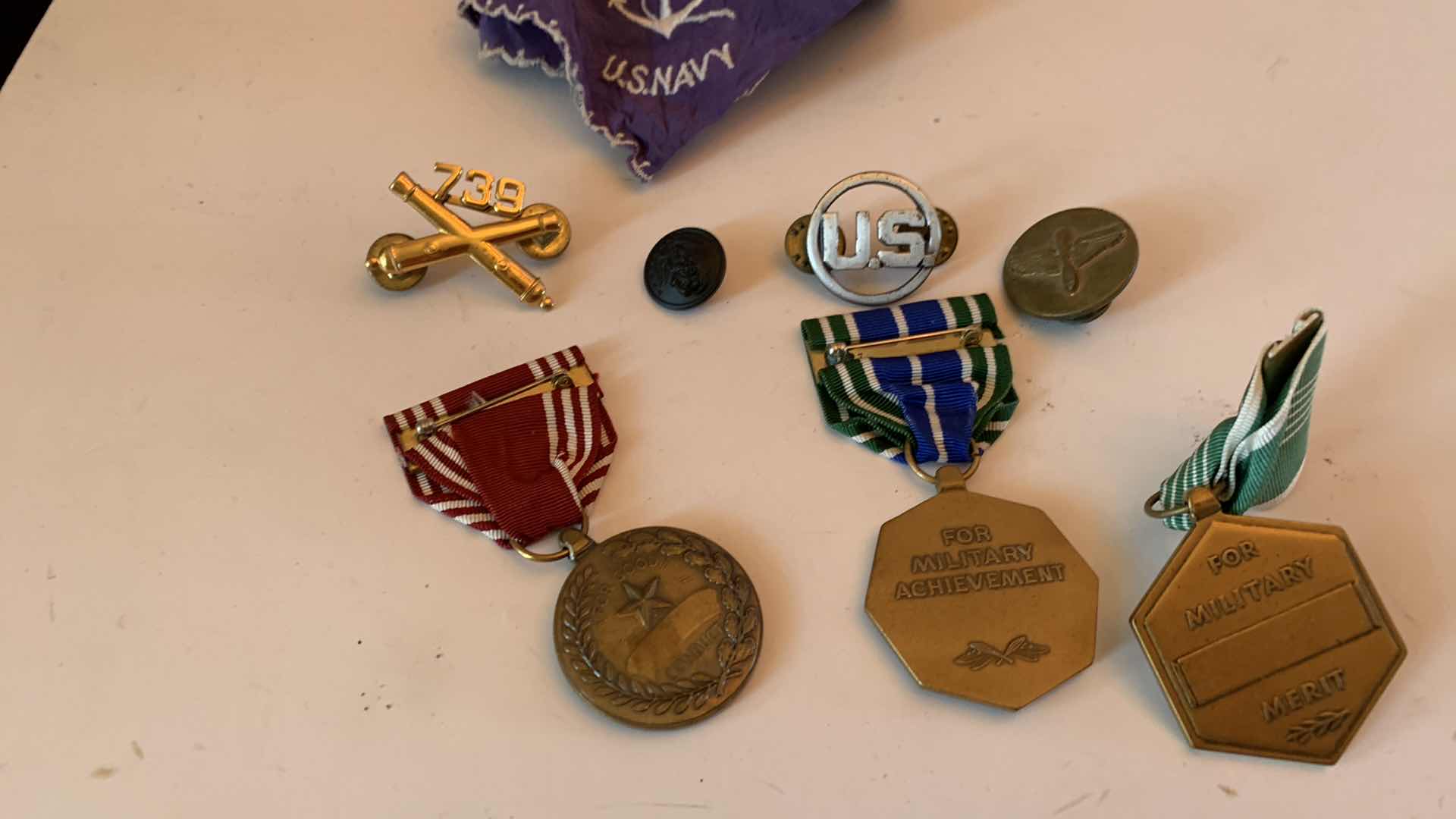 Photo 4 of UNITED STATES MILITARY MEDALS AND PINS