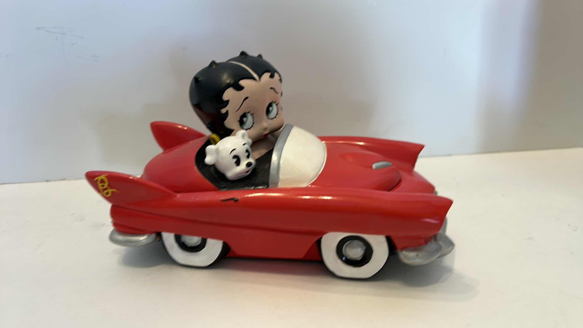 Photo 4 of BETTY BOOP COLLECTIBLES