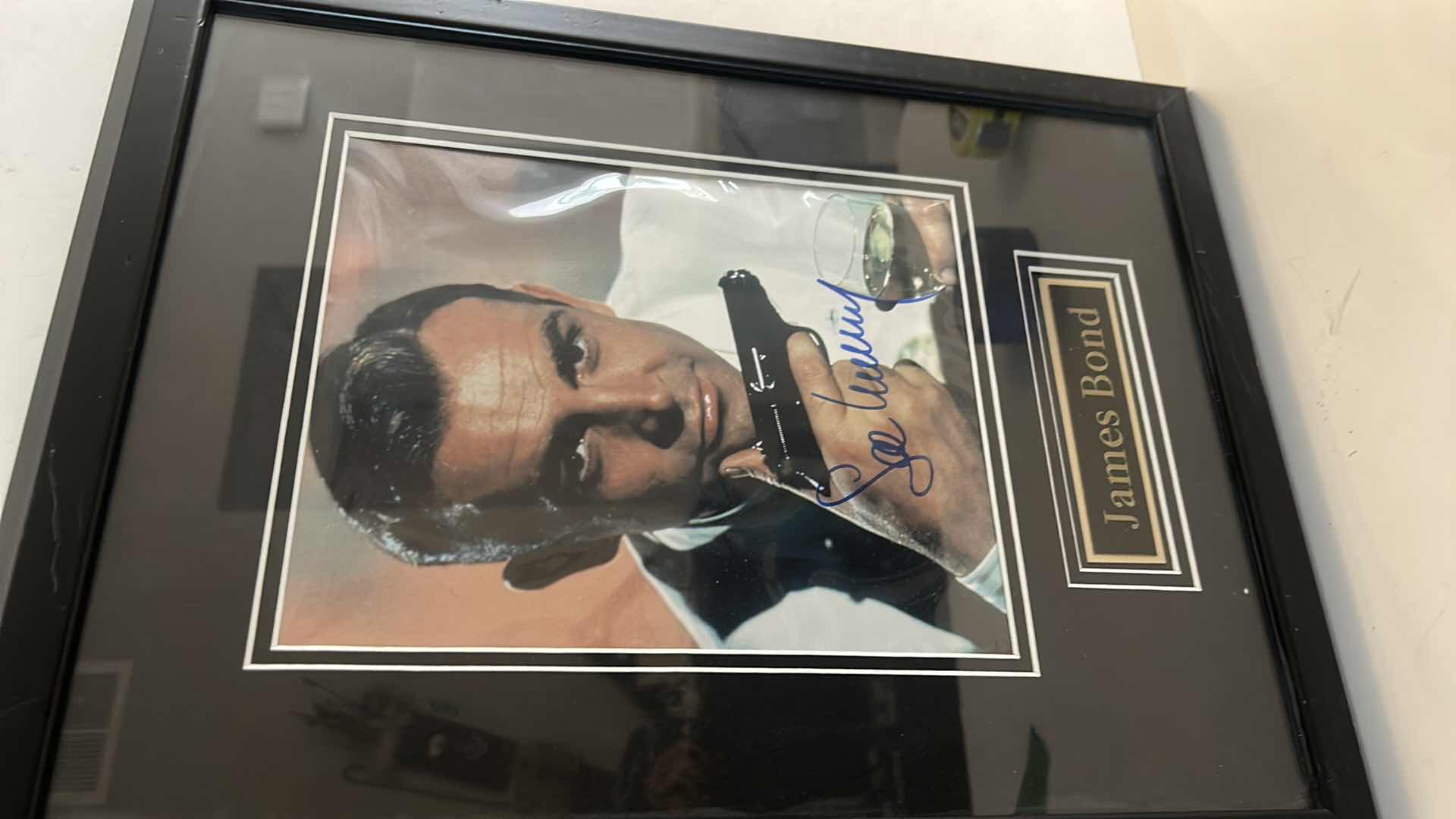 Photo 2 of AUTOGRAPHED CELEBRITY, JAMES BOND “SEAN CONNERY” PHOTO FRAMED 14.5” x 18”