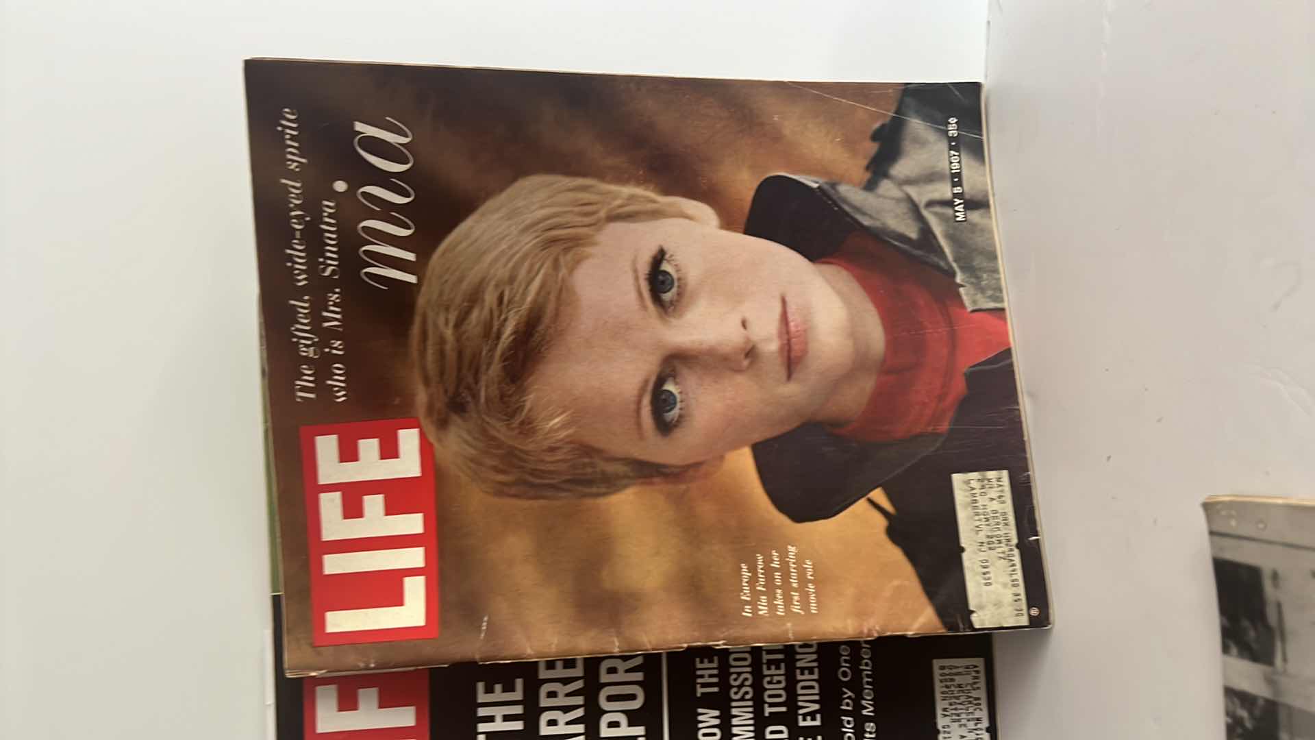 Photo 6 of 5-COLLECTIBLE VINTAGE 1960’S LIFE MAGAZINES