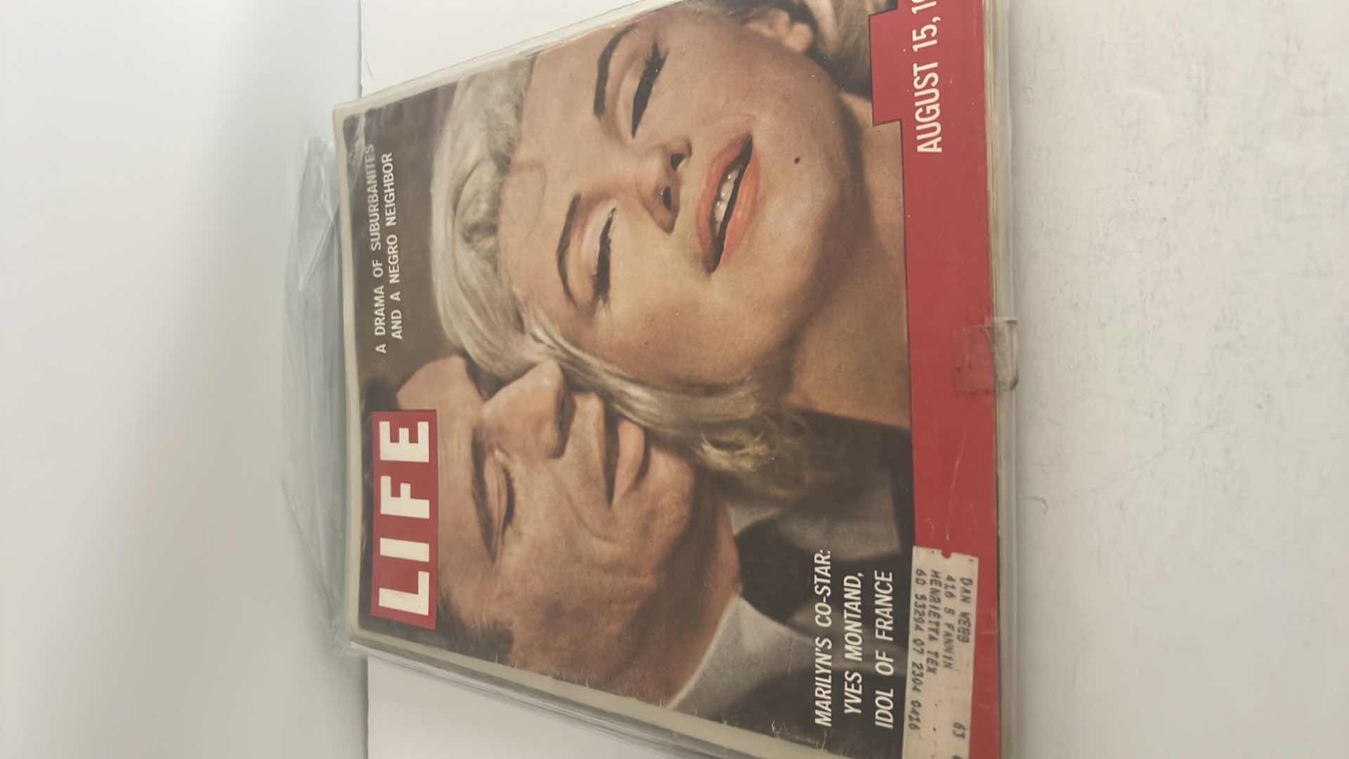 Photo 5 of 7-COLLECTIBLE LIFE MAGAZINE “MARILYN MONROE”