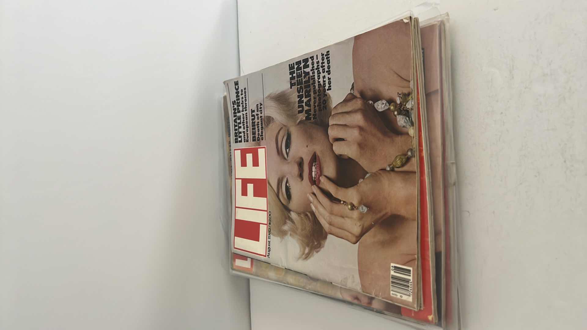 Photo 2 of 7-COLLECTIBLE LIFE MAGAZINE “MARILYN MONROE”