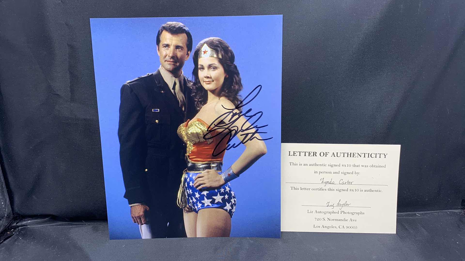 Photo 1 of LYNDA CARTER - SIGNED AUTOGRAPHED PHOTO W LETTER OF AUTHENTICITY 8” X 10”