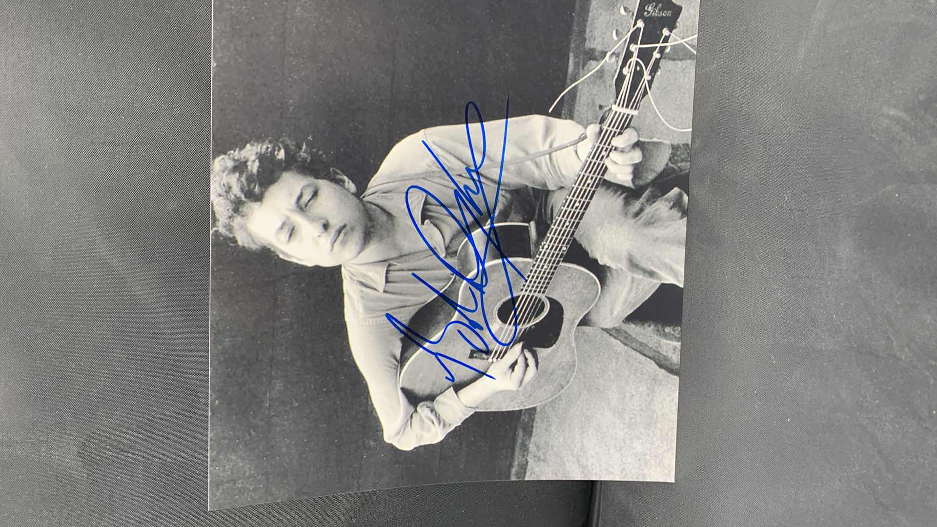 Photo 2 of BOB DYLAN - SIGNED AUTOGRAPHED PHOTO W LETTER OF AUTHENTICITY 8” X 10”