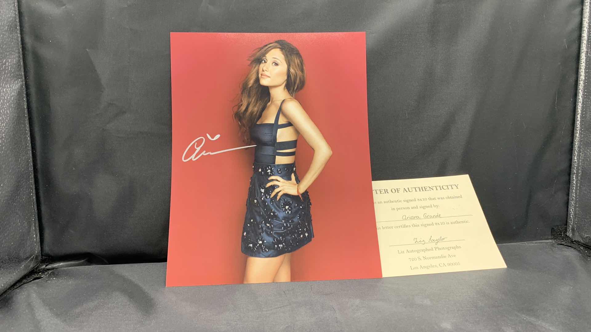 Photo 1 of ARIANA GRANDE  - SIGNED AUTOGRAPHED PHOTO W LETTER OF AUTHENTICITY 8” X 10”