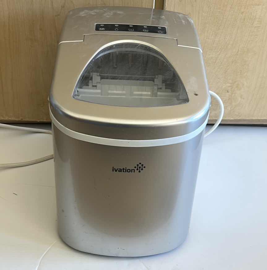 Photo 1 of IVATION PORTABLE ICE MAKER (TESTED)